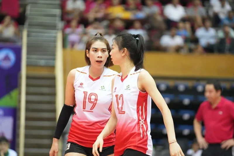 lam oanh bong chuyen
