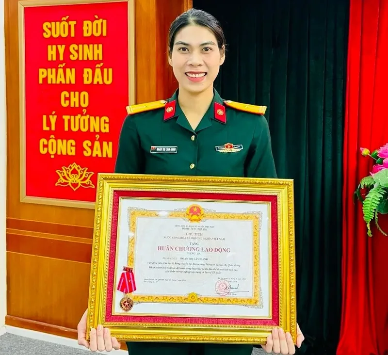 lam oanh bong chuyen